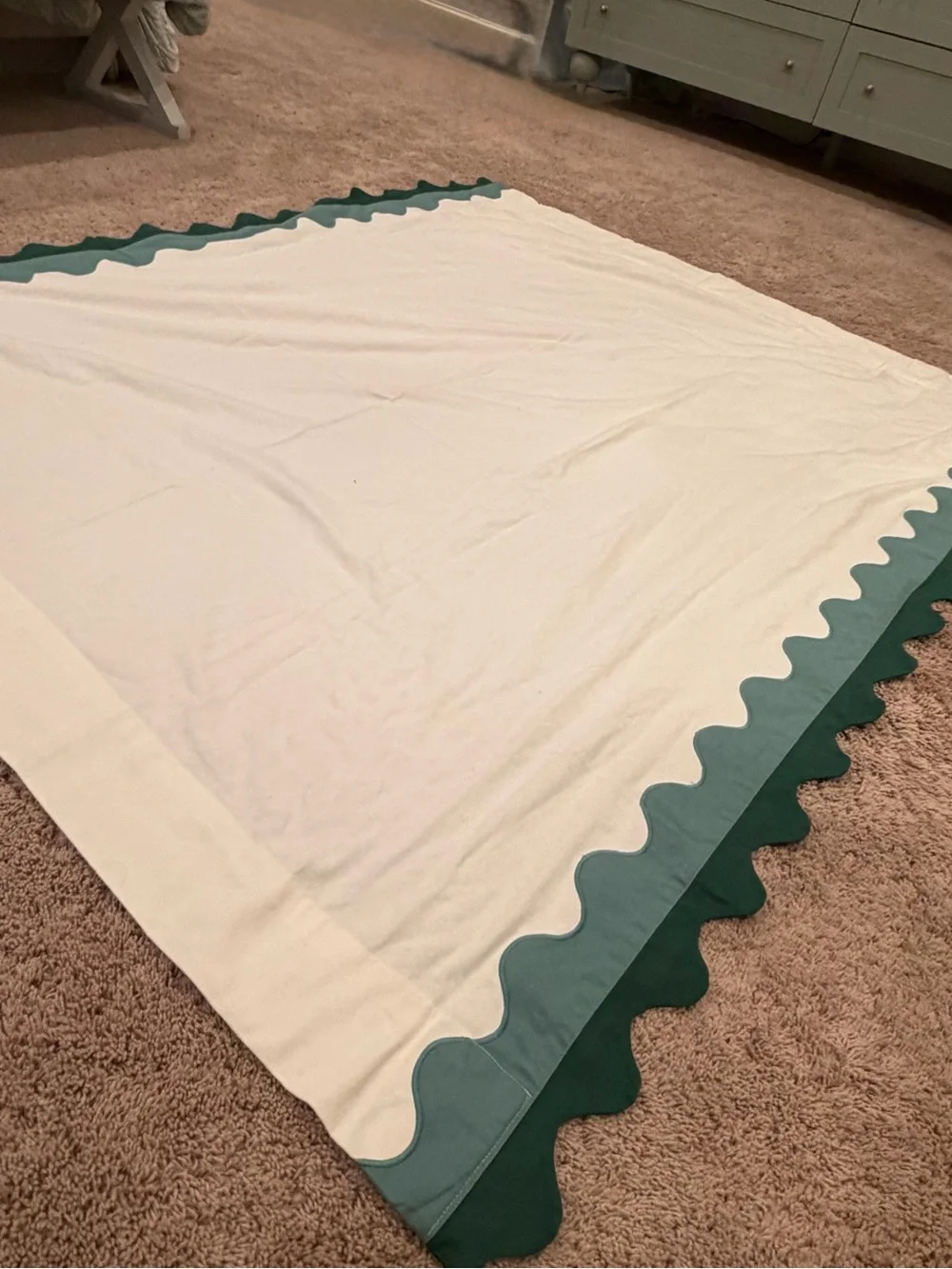 New 63 x 50 Anthropologie Maeve scallopped curtain white cream green scallop